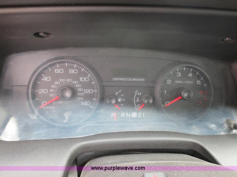 image for item F6965 2010 Ford Crown Victoria Police Interceptor