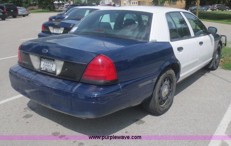 image for item F6966 2007 Ford Crown Victoria Police Interceptor