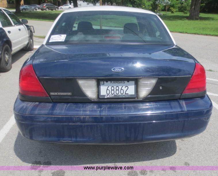 image for item F6966 2007 Ford Crown Victoria Police Interceptor