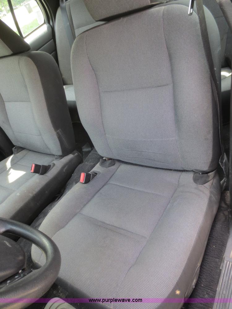 image for item F6966 2007 Ford Crown Victoria Police Interceptor