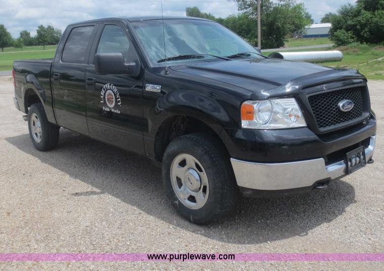 image for item F6967 2005 Ford F150 SuperCrew pickup truck