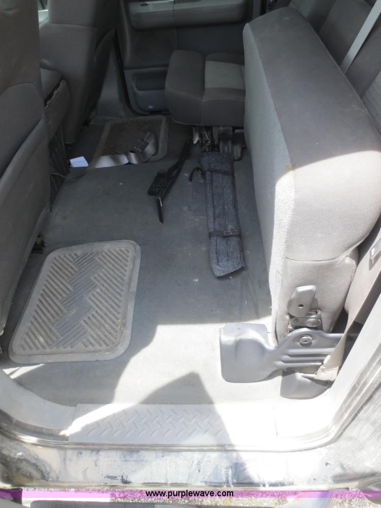 image for item F6967 2005 Ford F150 SuperCrew pickup truck