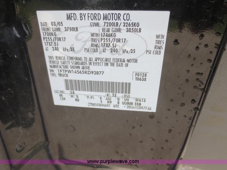 image for item F6967 2005 Ford F150 SuperCrew pickup truck