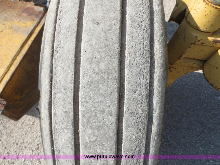 image for item F6968 1994 John Deere 6400 tractor