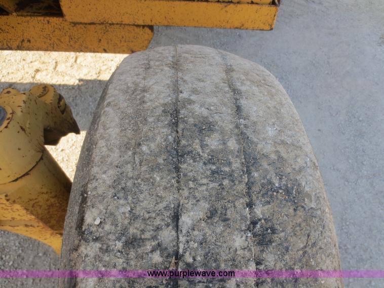 image for item F6968 1994 John Deere 6400 tractor