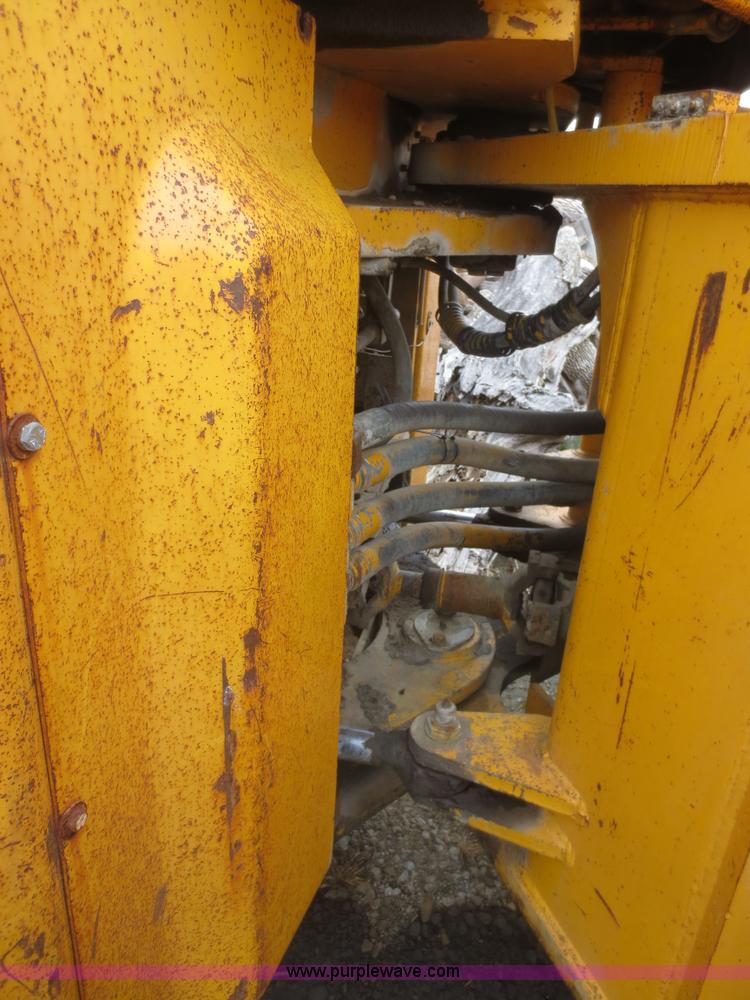 image for item F6970 1981 John Deere JD844 wheel loader