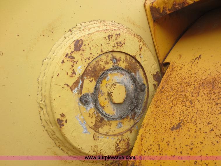 image for item F6970 1981 John Deere JD844 wheel loader