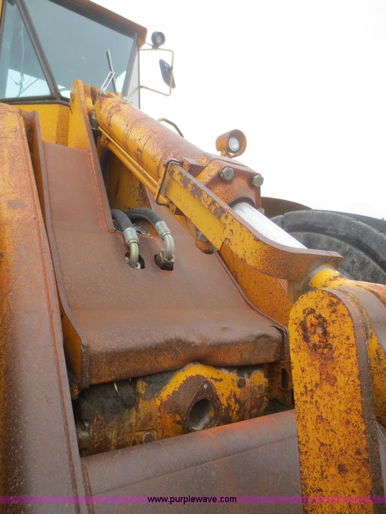 image for item F6970 1981 John Deere JD844 wheel loader