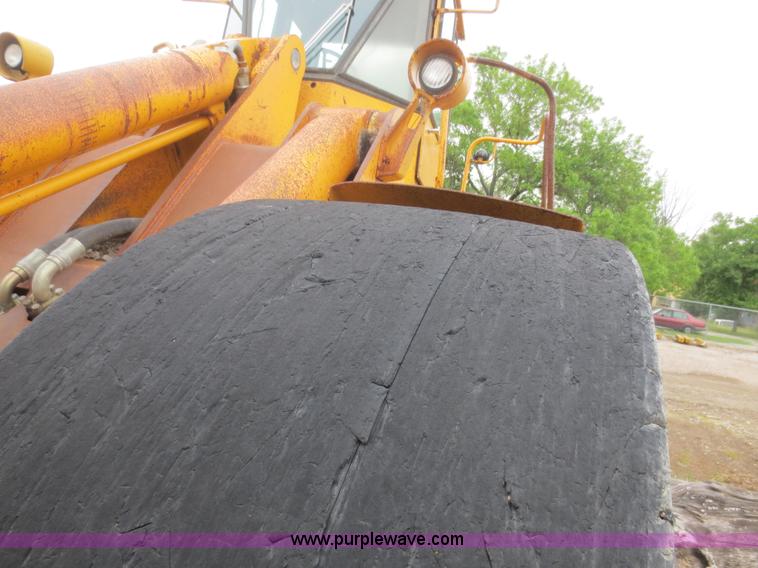 image for item F6970 1981 John Deere JD844 wheel loader