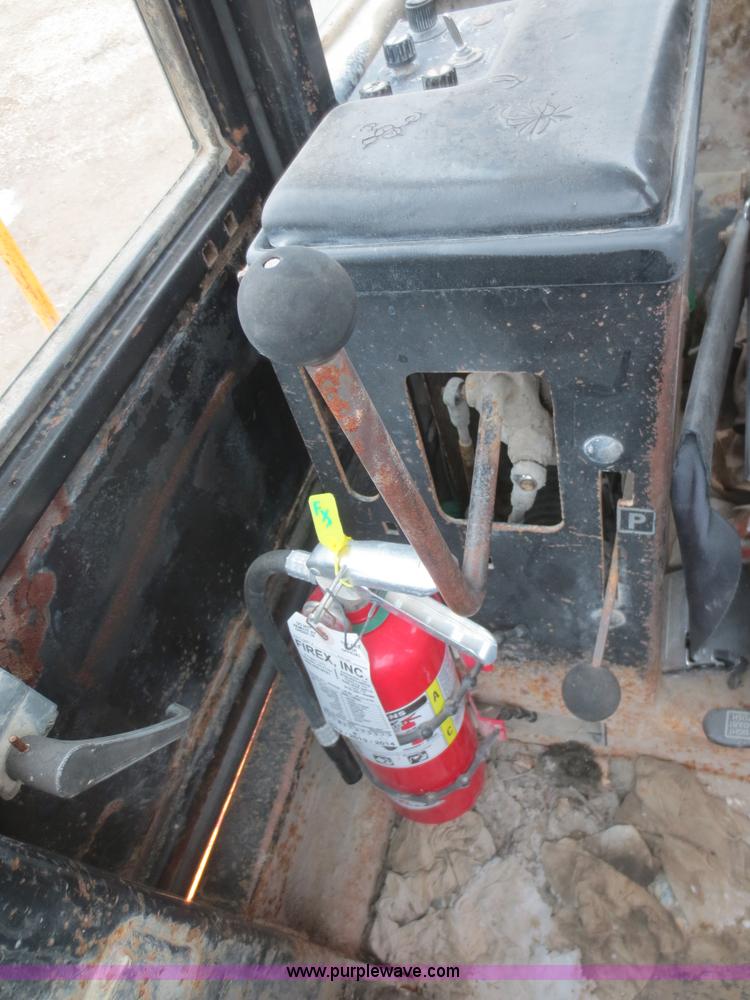 image for item F6970 1981 John Deere JD844 wheel loader