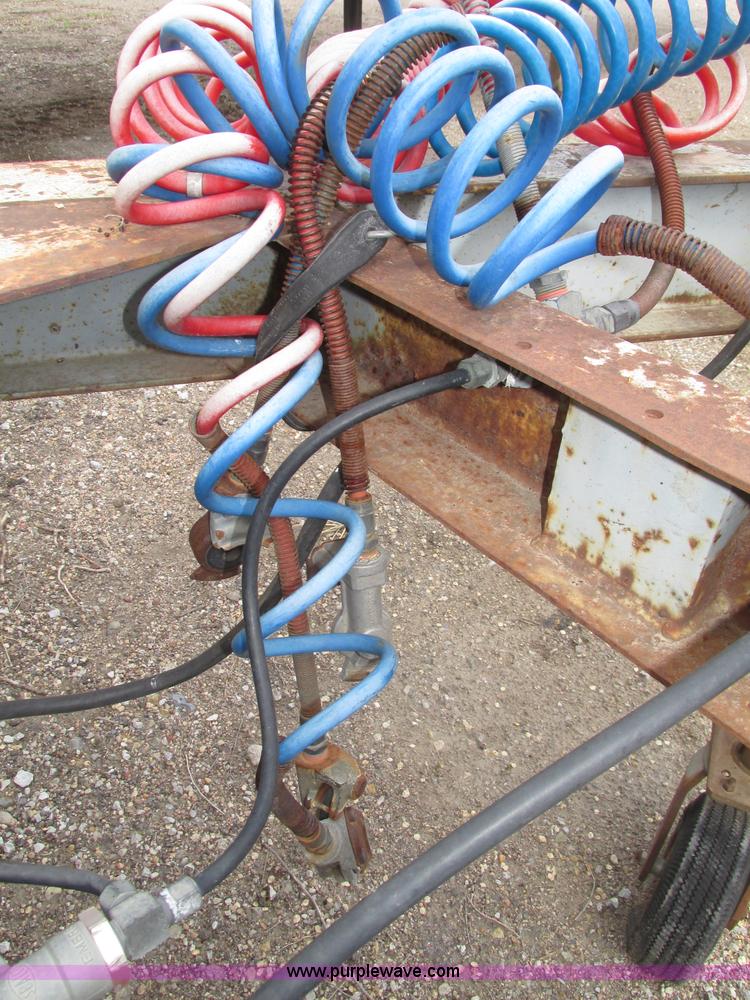 image for item F7389 1987 Fruehauf fifth wheel dolly