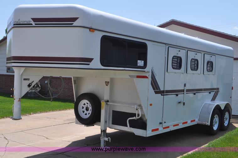 image for item G6477 1999 Sundowner horse trailer