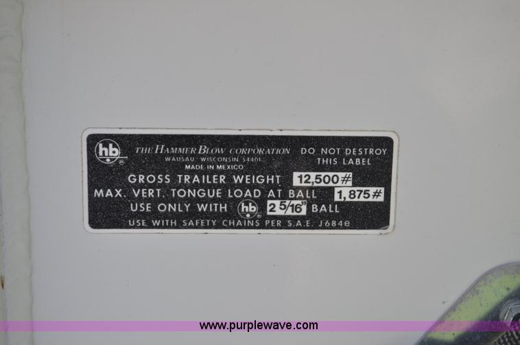 image for item G6477 1999 Sundowner horse trailer