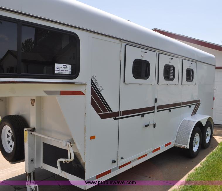image for item G6477 1999 Sundowner horse trailer