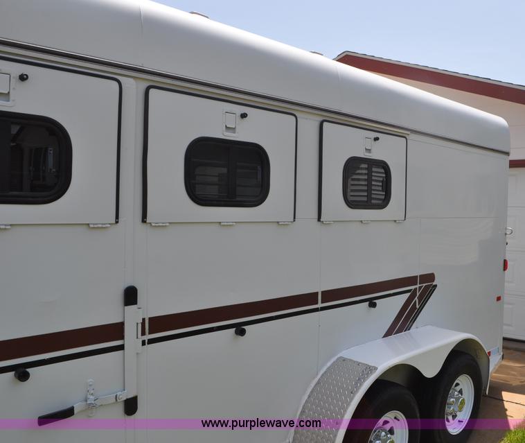 image for item G6477 1999 Sundowner horse trailer