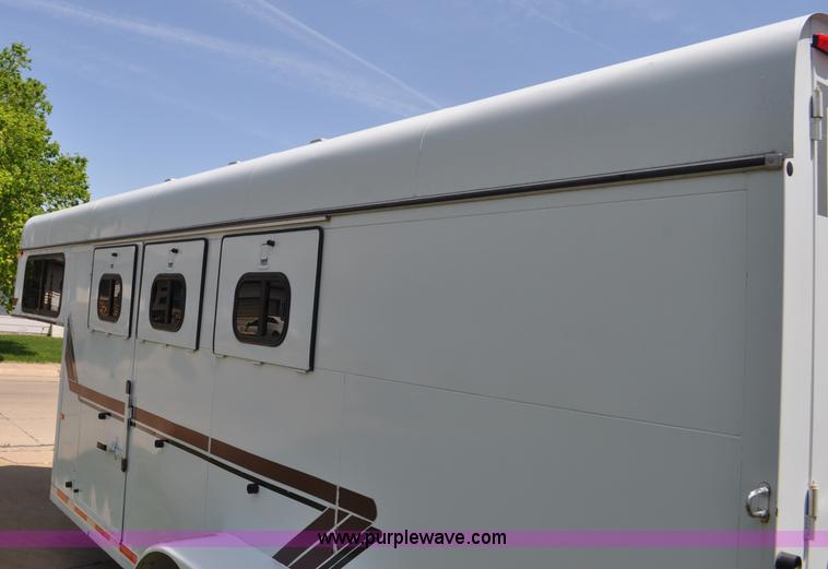 image for item G6477 1999 Sundowner horse trailer