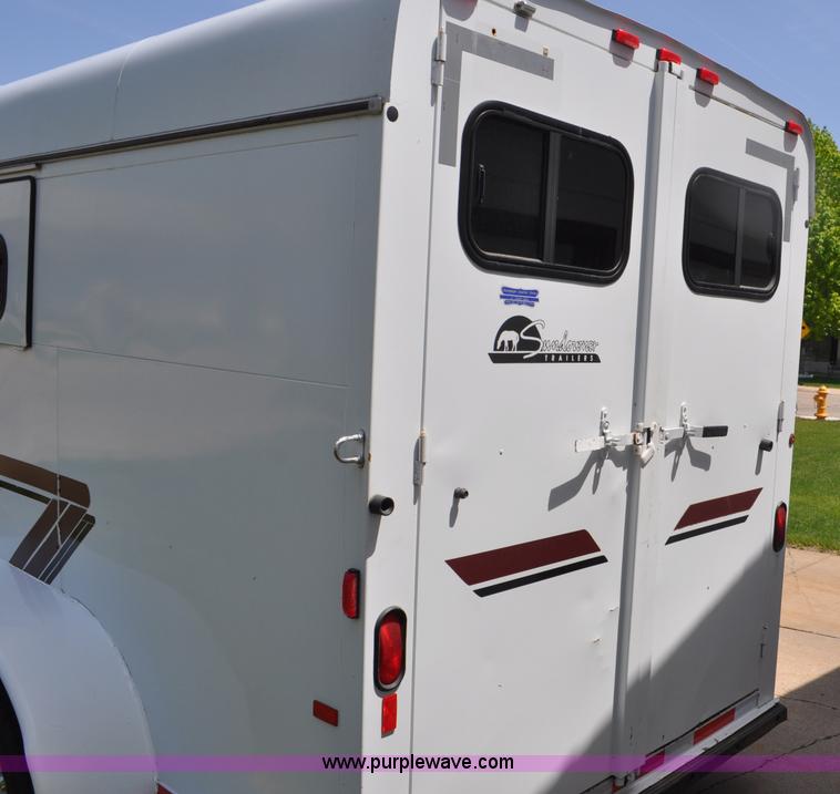 image for item G6477 1999 Sundowner horse trailer