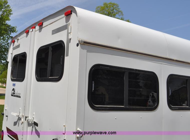 image for item G6477 1999 Sundowner horse trailer