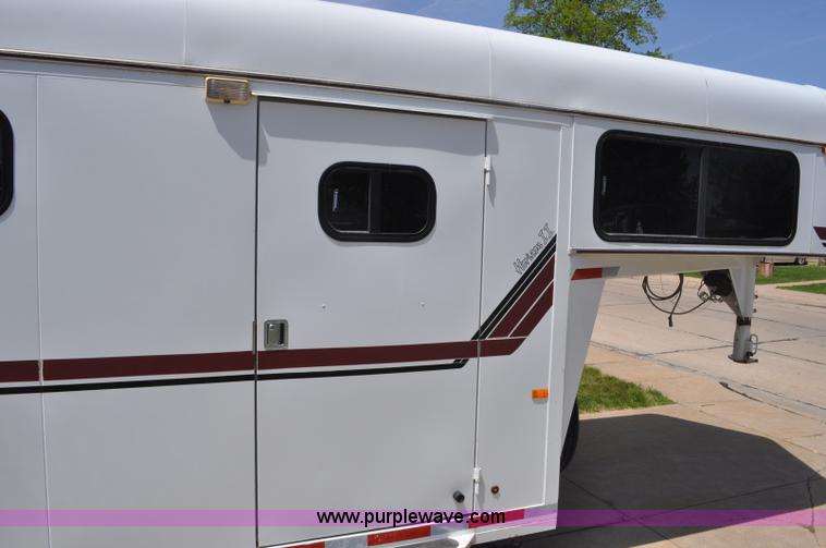 image for item G6477 1999 Sundowner horse trailer