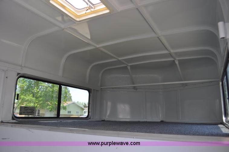 image for item G6477 1999 Sundowner horse trailer