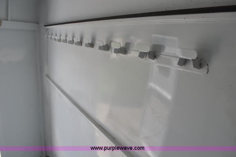 image for item G6477 1999 Sundowner horse trailer