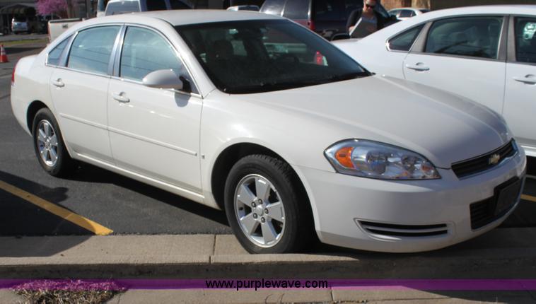 image for item H2118 2007 Chevrolet Impala LT