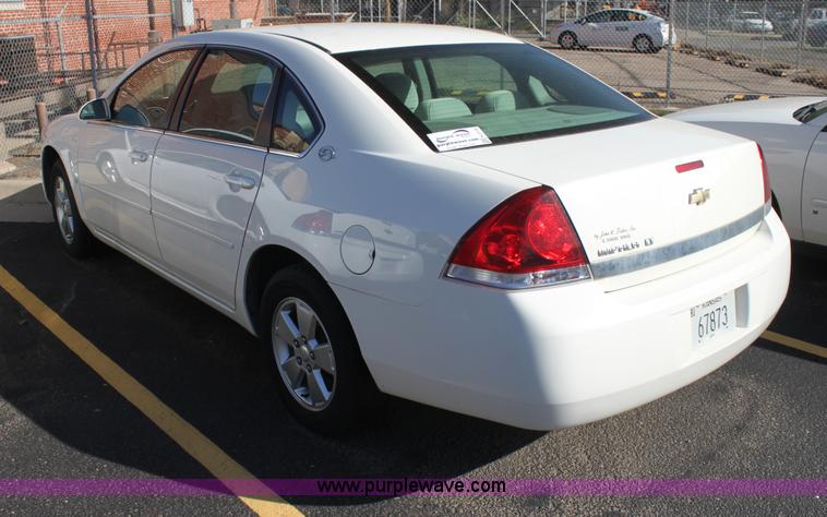 image for item H2118 2007 Chevrolet Impala LT