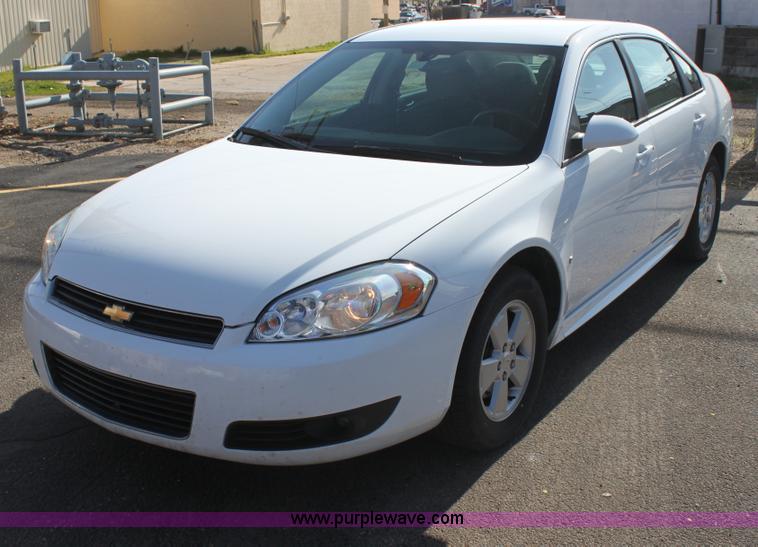 image for item H2119 2010 Chevrolet Impala LT