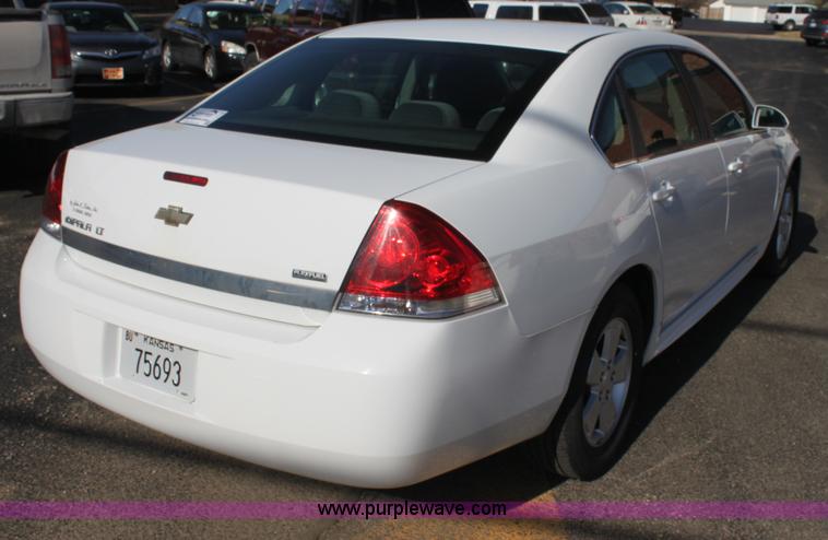 image for item H2119 2010 Chevrolet Impala LT