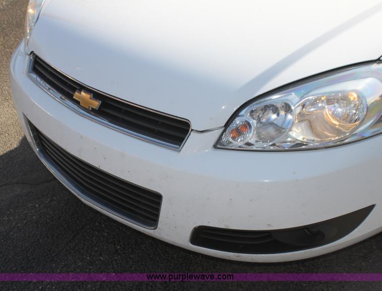 image for item H2119 2010 Chevrolet Impala LT