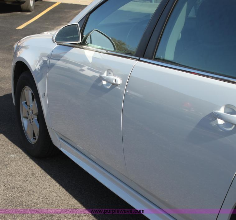 image for item H2119 2010 Chevrolet Impala LT