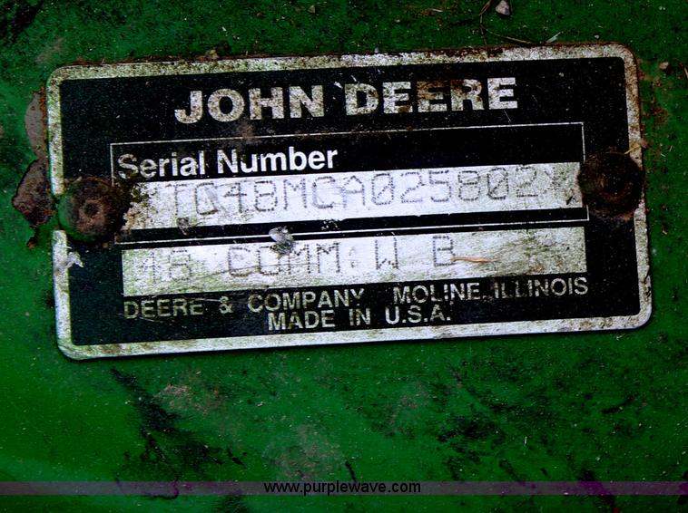 image for item H2695 1997 John Deere GS75 walk-behind self-propelled lawn mower