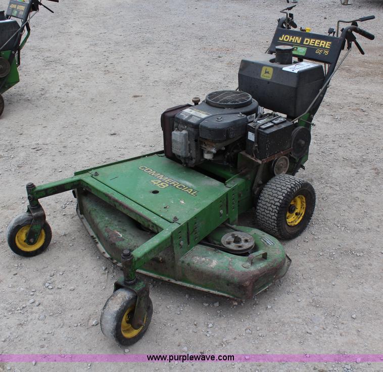 image for item H2696 1997 John Deere GS75 walk-behind self-propelled lawn mower