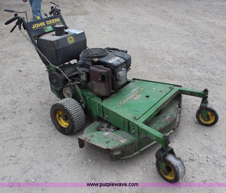 image for item H2696 1997 John Deere GS75 walk-behind self-propelled lawn mower