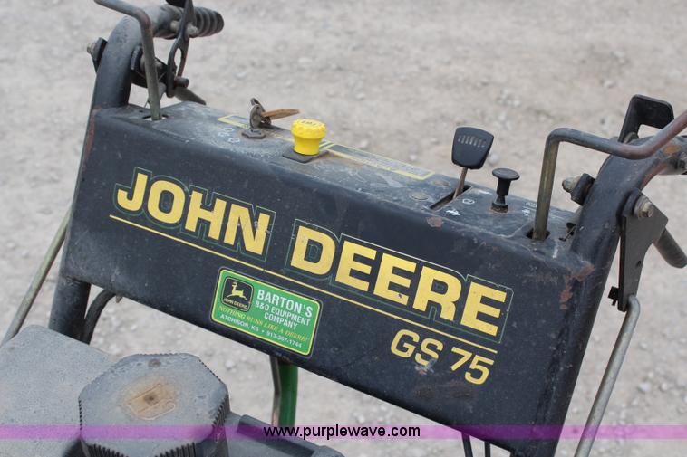 image for item H2696 1997 John Deere GS75 walk-behind self-propelled lawn mower