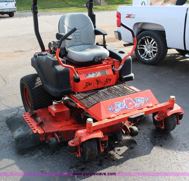 image for item H2707 2007 Bad Boy 60" ZTR lawn mower