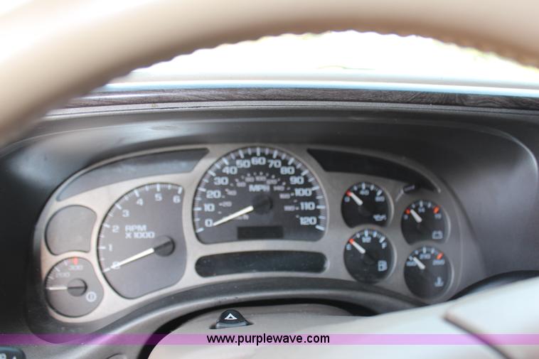 image for item H2708 2003 GMC Yukon Denali XL SUV