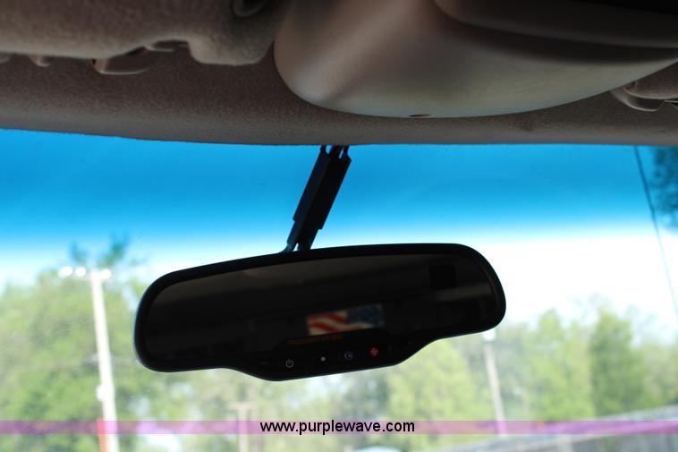 image for item H2708 2003 GMC Yukon Denali XL SUV