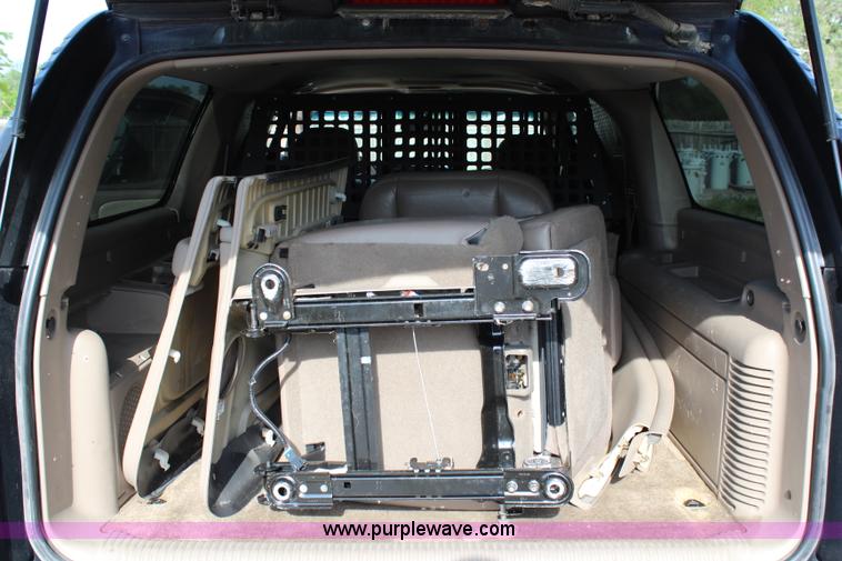 image for item H2708 2003 GMC Yukon Denali XL SUV