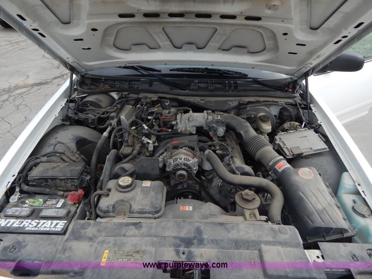 image for item H3374 2007 Ford Crown Victoria Police Interceptor