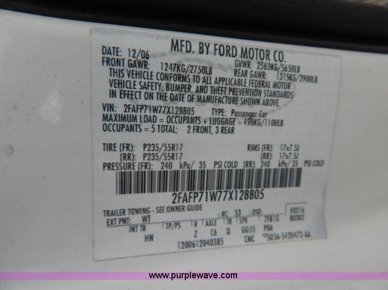 image for item H3374 2007 Ford Crown Victoria Police Interceptor