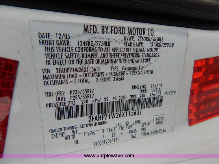 image for item H3375 2006 Ford Crown Victoria Police Interceptor