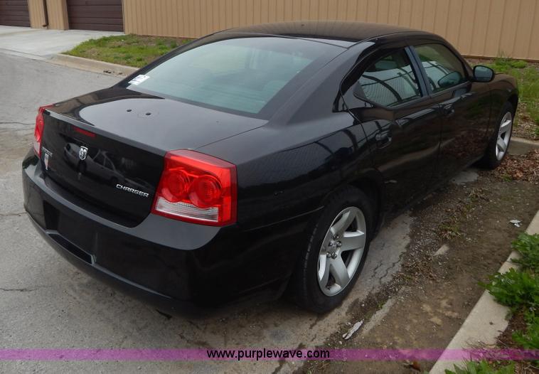 image for item H3376 2009 Dodge Charger SE
