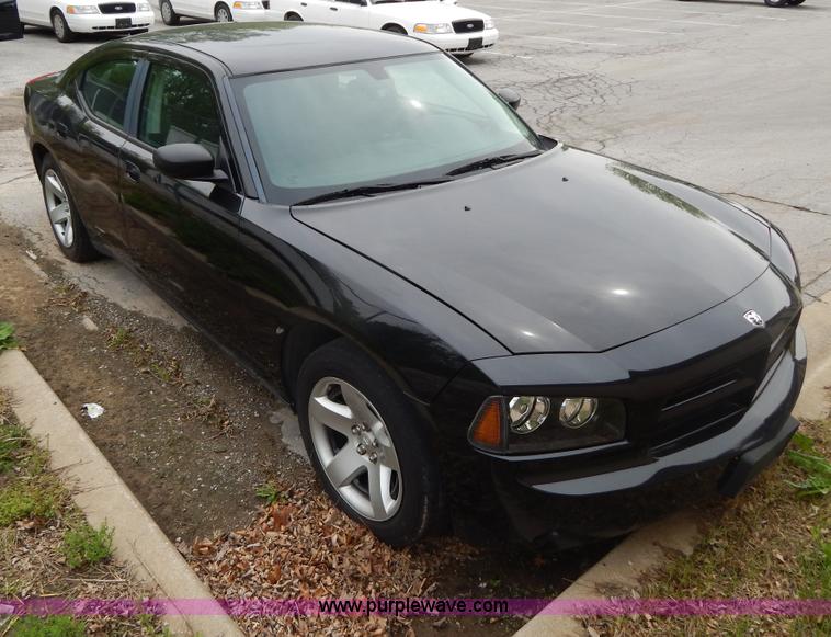 image for item H3376 2009 Dodge Charger SE