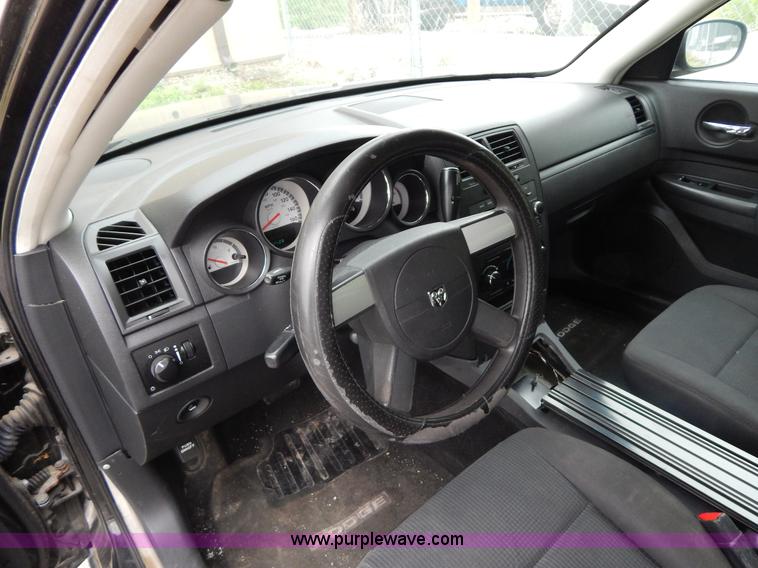 image for item H3376 2009 Dodge Charger SE