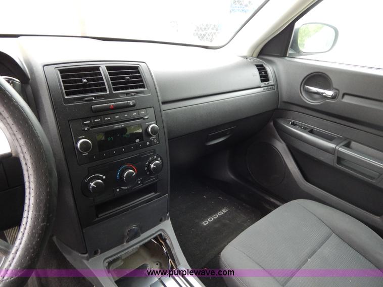 image for item H3376 2009 Dodge Charger SE