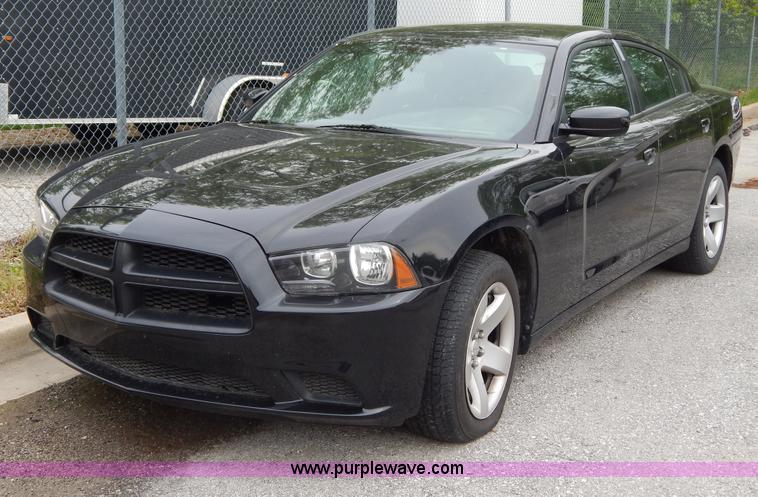 image for item H3378 2011 Dodge Charger Police
