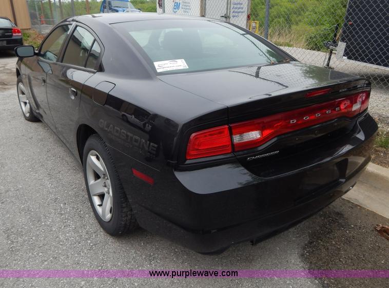 image for item H3378 2011 Dodge Charger Police