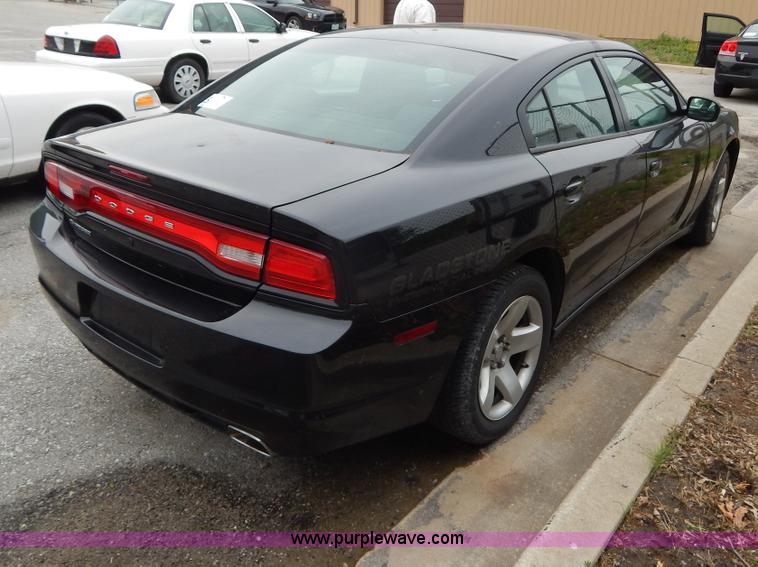 image for item H3378 2011 Dodge Charger Police