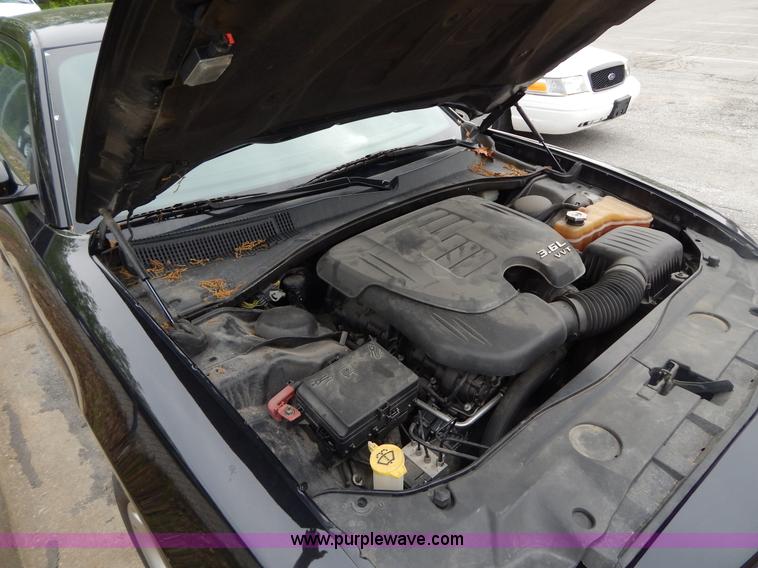 image for item H3378 2011 Dodge Charger Police